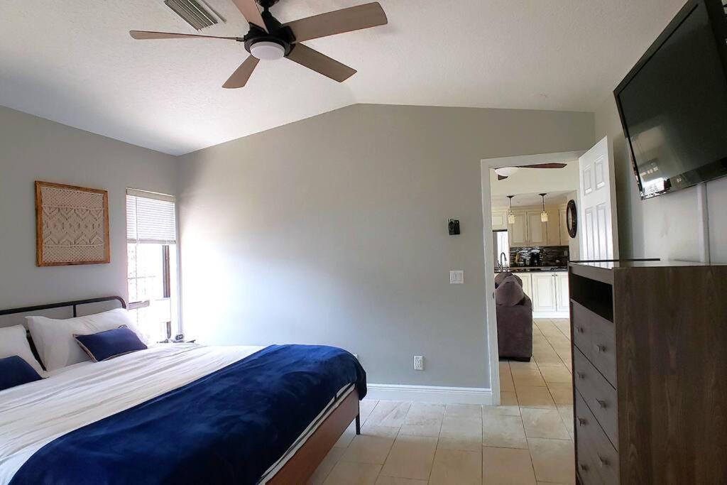 Hidden Gem In Sarasota, Utc Mall, Nathan Benderson Park, Siesta Key Holiday home Sarasota